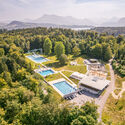 Piscina forestal de Zimmeregg / Brechbuehler Walser Architekten - Figura 2 de 22