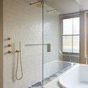 Cliftonville Villa / Sonn - fotografía de interiores, baño, bañera, ducha, ventanas