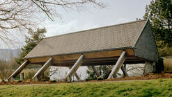 Merya Conversion Sanitary Building / BARAKI