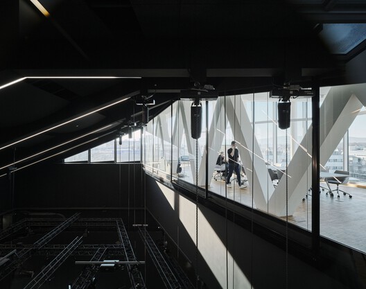 Haus der Digitalisierung Tulln / Kronaus Mitterer Architekten ZT GmbH + Gallister + Partner - Interior Photography, Handrail