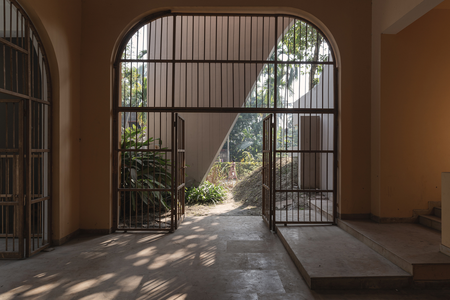 Gallery of Adisaptagram Society Hall / Abin Design Studio - 1