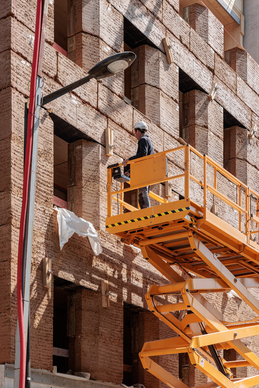 17 Rue des Quatre-Cheminées Residence / Déchelette Architecture - Interior Photography, Brick, Facade, Windows, Concrete