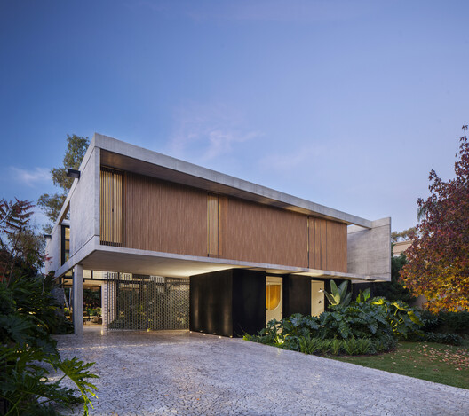 Oval House / Jorgelina Tortorici & Asociados - Fotografía exterior, Fachada
