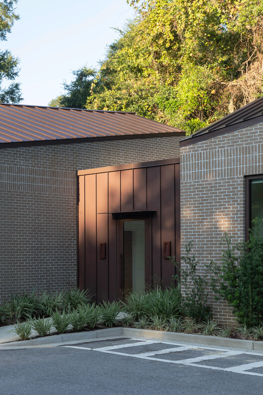 Preschool of the Arts / Boyd Architects - Exterior Photography, Windows, Brick, Facade