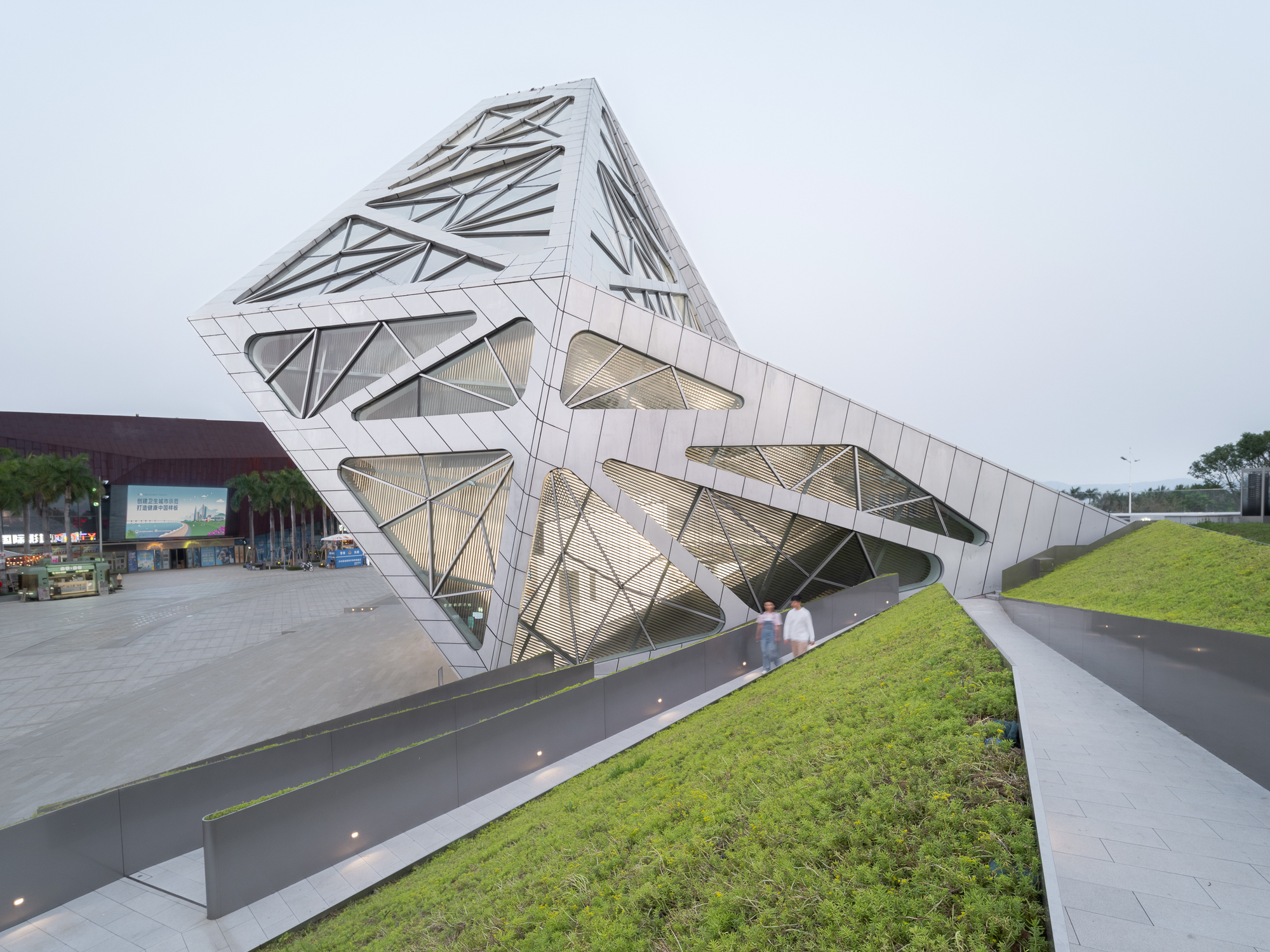 DJI FLAGSHIP STORE IN BEIJING visual data 7