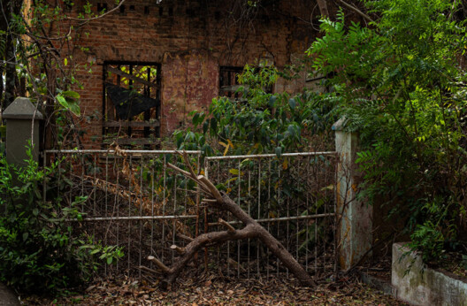 Ruins of the first school in Americana (SP), 2024.