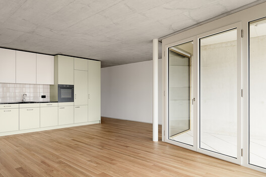 Wohnhaus Sonnenfalter / KNTXT Architektur - Interior Photography, Kitchen, Windows