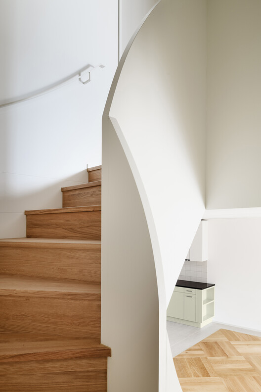 Wohnhaus Sonnenfalter / KNTXT Architektur - Interior Photography, Stairs