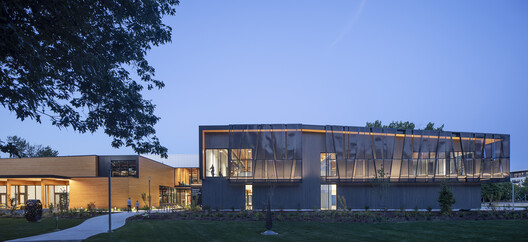 Redmond Senior and Community Center / Johnston Architects + Opsis Architecture - Image 6 of 24