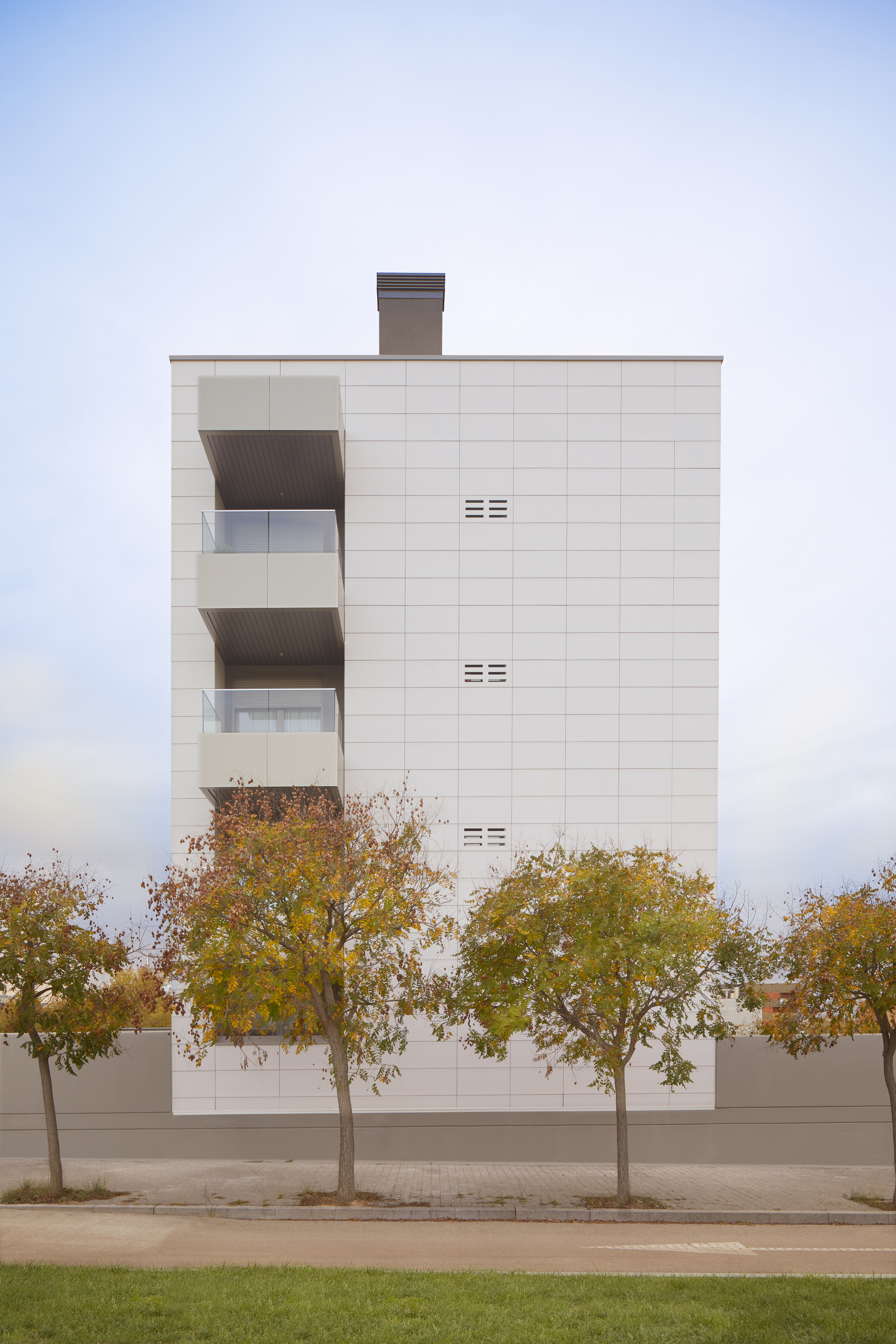 40% Energy Savings: Sustainable Design at Gardea Residencial