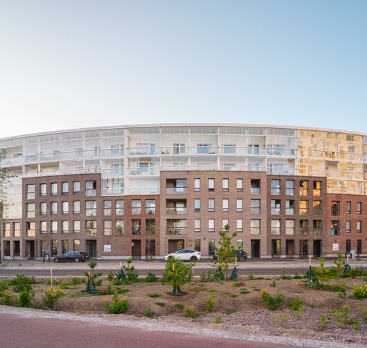 云街区社会包容性住宅 / INARO Integrated Architecture Office - 建筑图, 视窗, 表皮