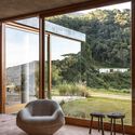 Casa na Mantiqueira / AR Arquitetos - Fotografia de Interiores, Casas, Porta, Mesa