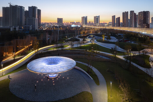 Jingyue Central Park / SHUISHI Jingyue Central Park / SHUISHI - Image 13 of 32