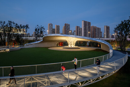 Jingyue Central Park / SHUISHI Jingyue Central Park / SHUISHI - Exterior Photography, Fence