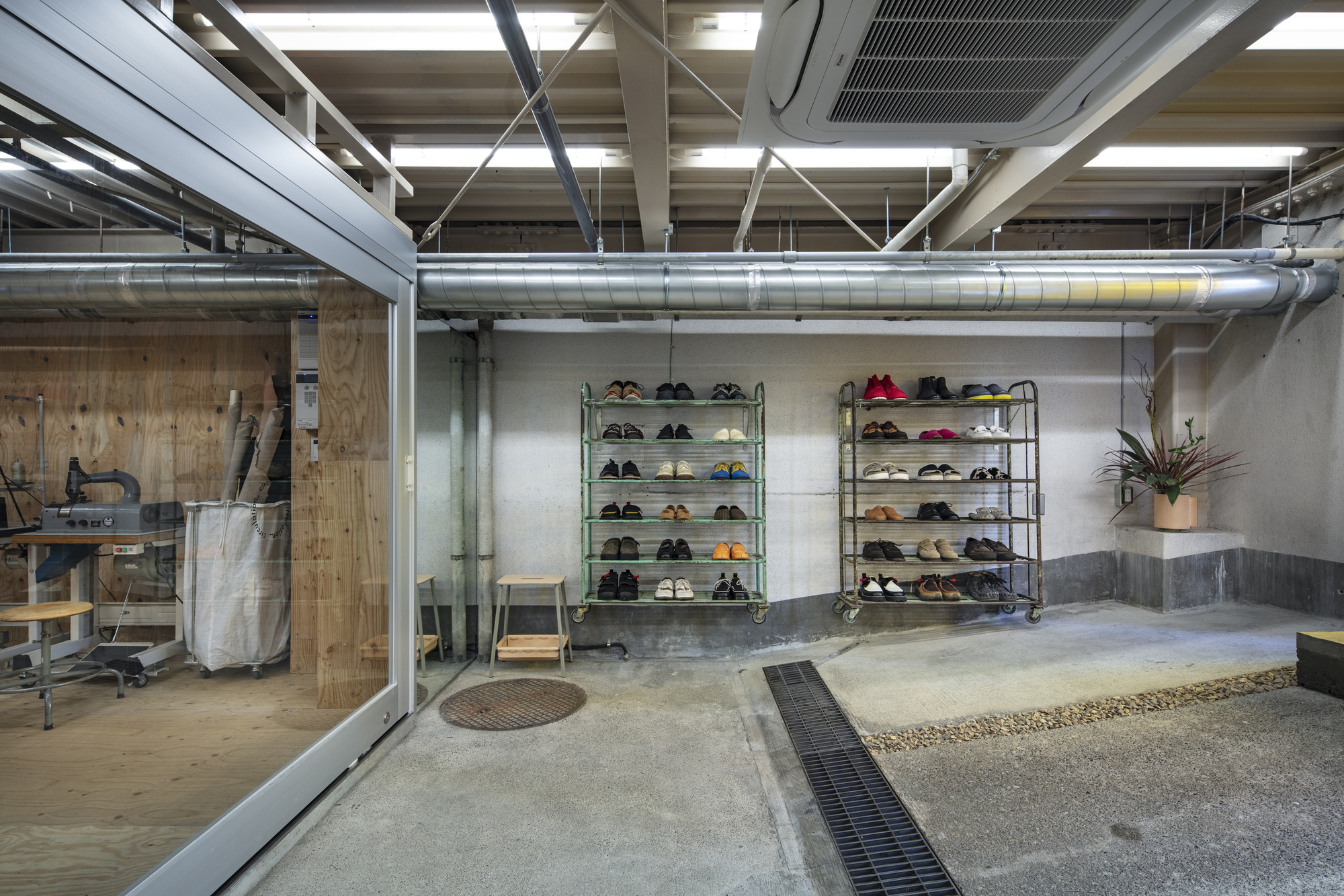 Circulation Retail and Repair Workshop by DDAA: A Sustainable Space Design