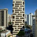 Edifício Fólio / Gustavo Penna Arquiteto e Associados - Residencial
