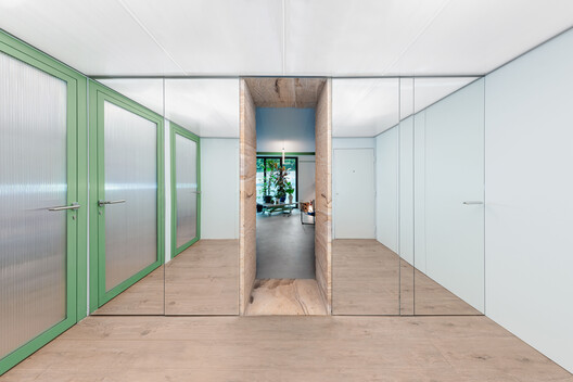 Apartamento Protótipo Doméstico Não Planejado / Ismael Medina Manzano Architecture  - Fotografia de Interiores, Porta