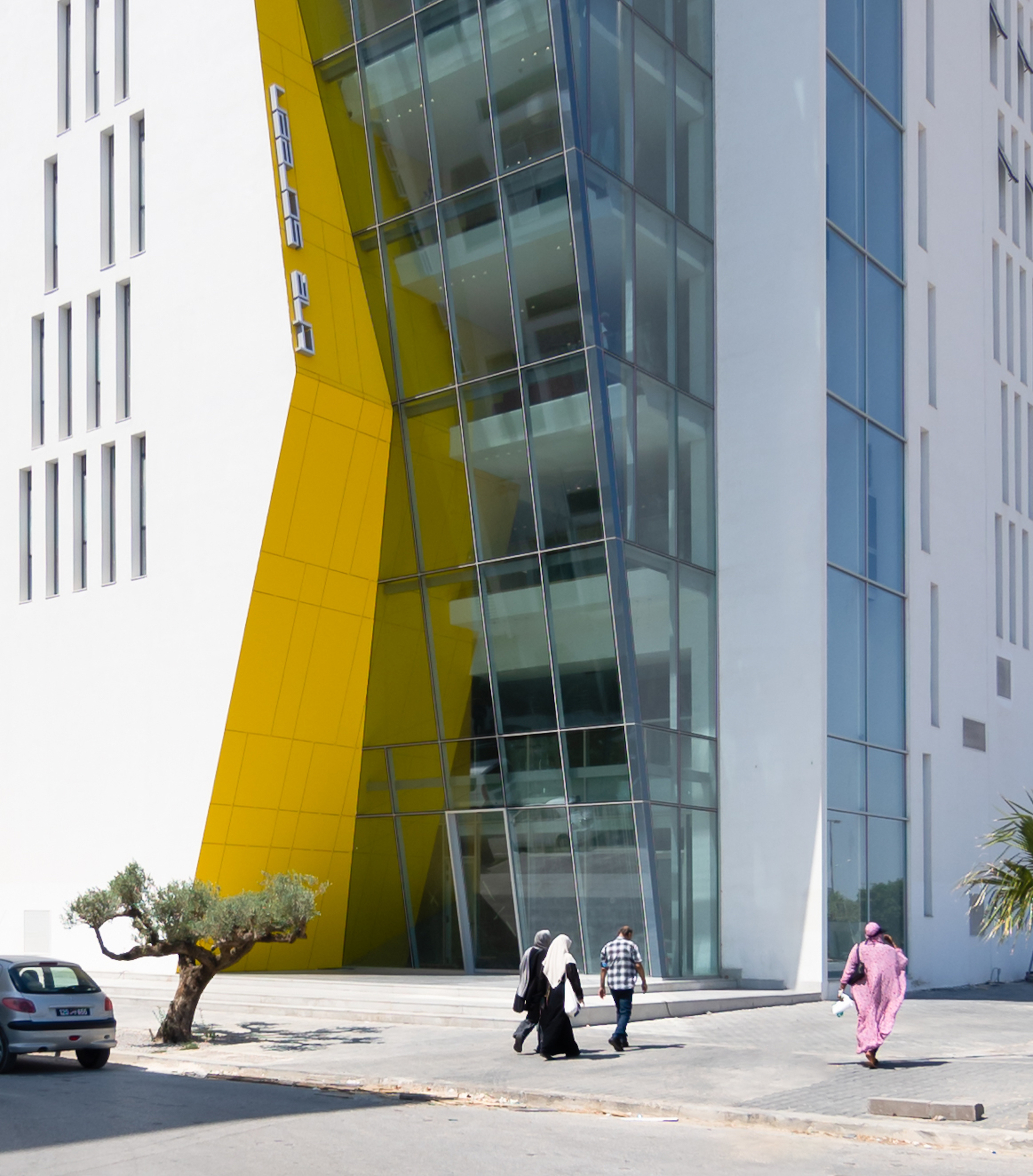Gallery of The Screen Office / ARK-architecture + AUDA - 10