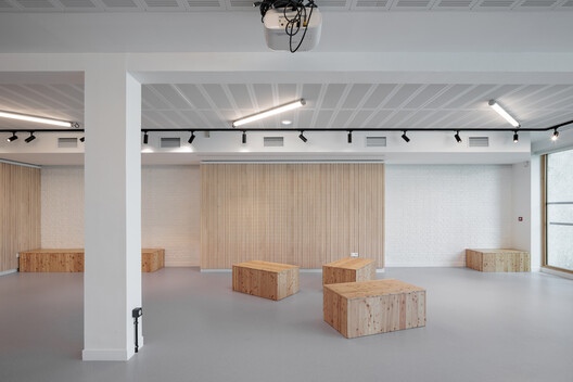 Centro Cultural Rosa Bonheur / Modal Architecture - Fotografía interior, Madera, Iluminación, Fijación Vigas