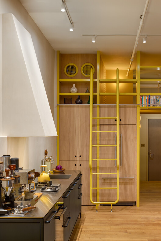 Estudio en Soho / PRODUCTORA - Fotografía interior, Madera, Iluminación, Estanterías, Vidrio