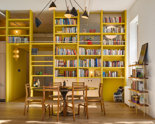 Estudio en Soho / PRODUCTORA - Fotografía interior, Armarios, Estanterías, Madera, Iluminación, Mesas, Sillas