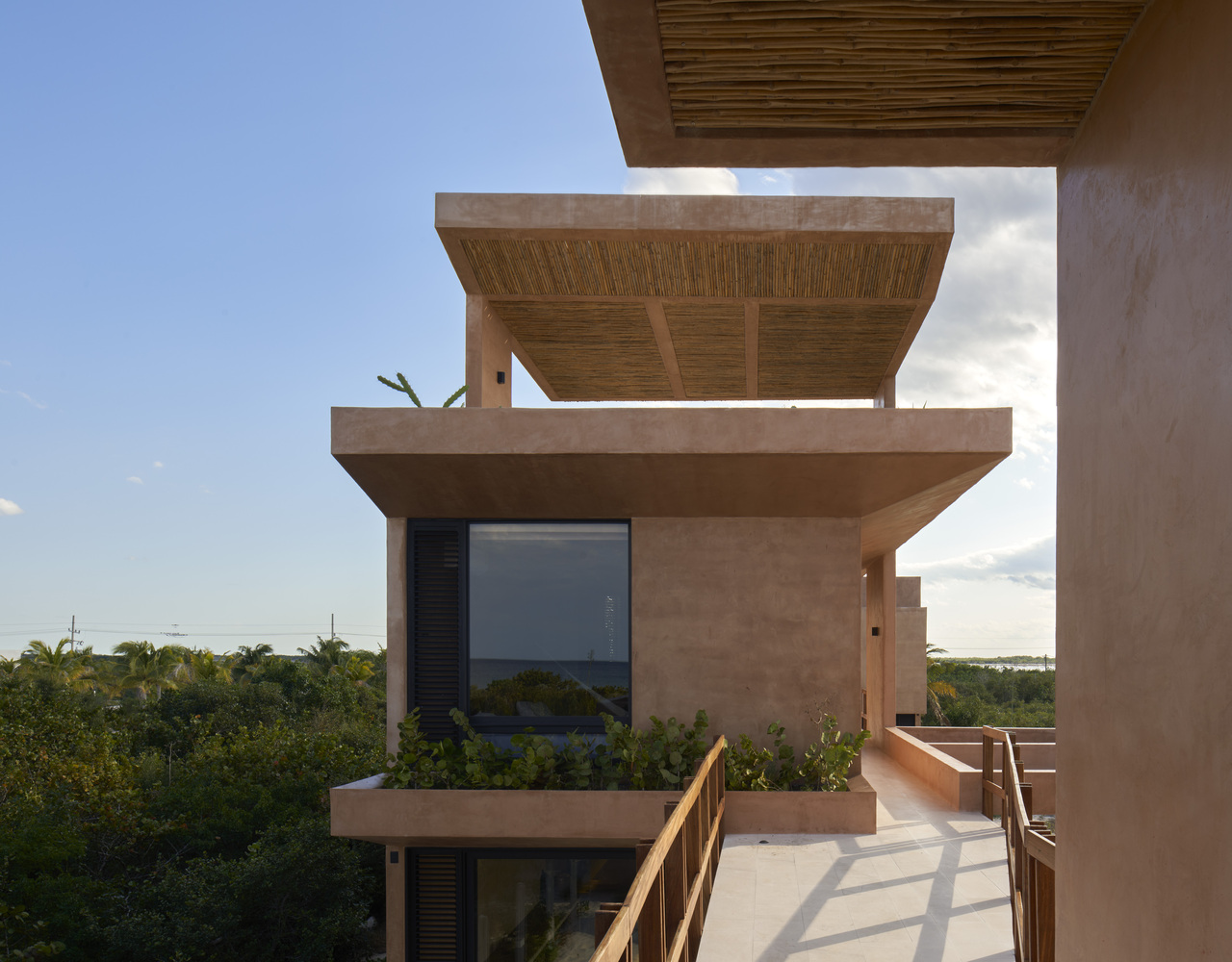 Galería de Casa San Bruno / reyes ríos + larraín arquitectos - 1