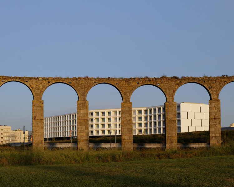 Belamar Complexo / Ventura + Partners - Fotografia de Exterior, Arco, Concreto, Arcada, Pilar
