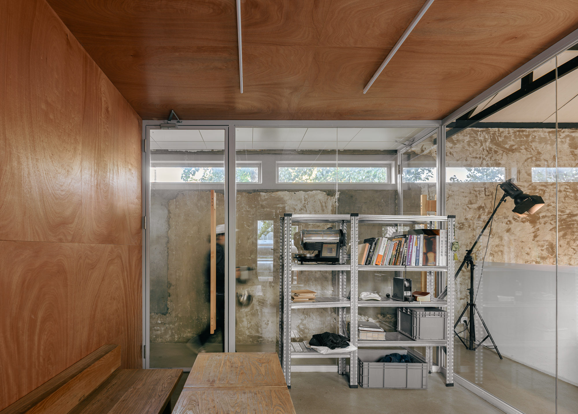Gallery of The Community on 3rd Ceramics Street / atelier suasua - 15