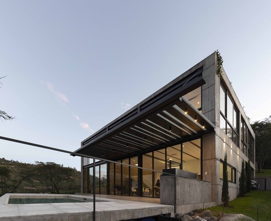Casa Puruma / Bernardo Bustamante Arquitectos - Fotografía exterior, Madera, Fijación Vigas
