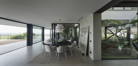 Villa Las Nubes / Flow81 - Fotografía interior, Comedor, Sillas