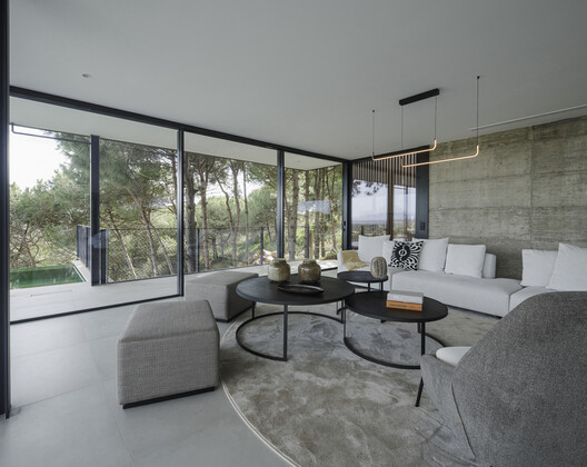 Villa Las Nubes / Flow81 - Fotografía interior, Sala de estar, Sillones, Sillas