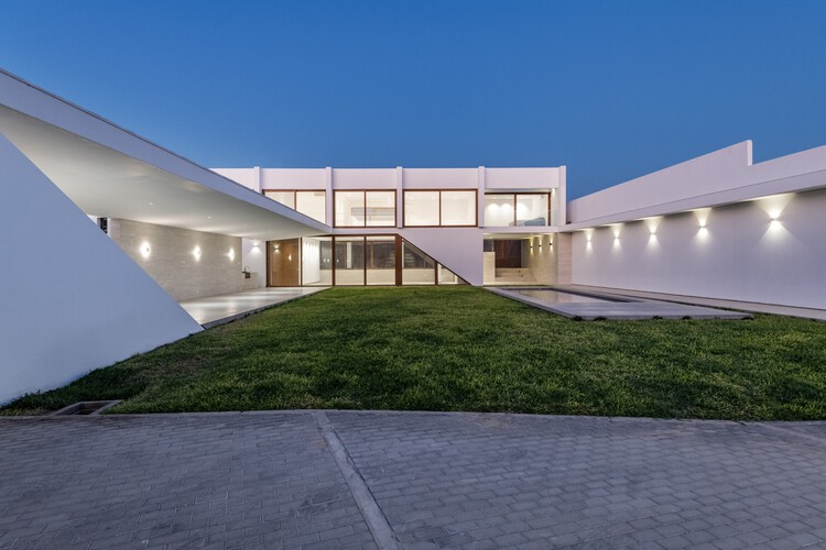 Casa DHN / Riofrio Arquitectos - Más Imágenes