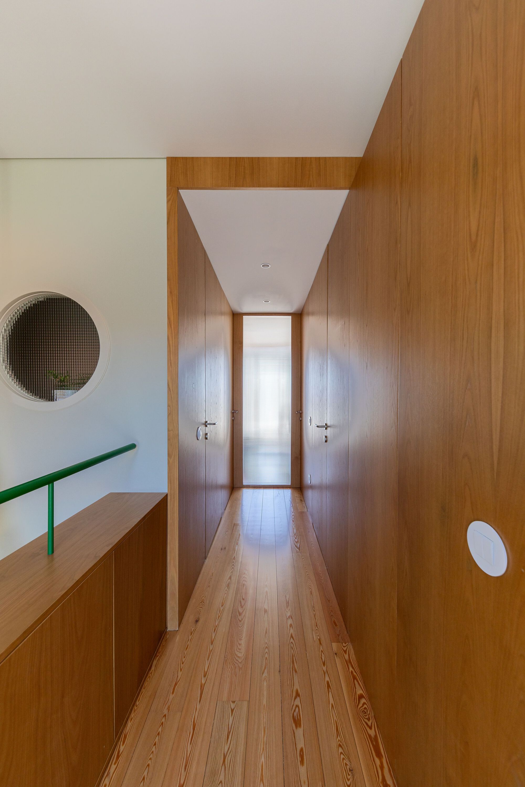 Gallery of Atelier 111 House / André Simão & Nuno Bessa - 22