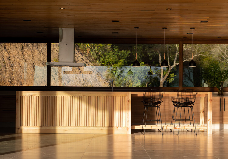 Casa Fai / MedinaMas/Arq - Fotografía interior, Madera, Iluminación