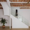 Casa Cientoonce / Zooco Estudio - Fotografía interior, Escaleras, Madera, Barandas
