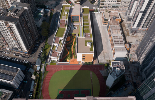 Escuela Secundaria de Lenguas Extranjeras Qingquan / Yijing Architectural Design - Fotografía interior, Urbano