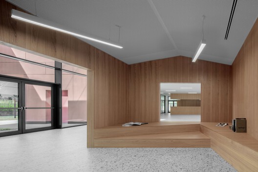 Secondary School Puos d’Alpago / facchinelli daboit saviane Secondary School Puos d’Alpago / facchinelli daboit saviane - Image 7 of 16