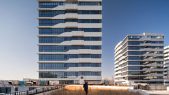 京东智能产业园（北京马驹桥） / 加拿大考斯顿设计