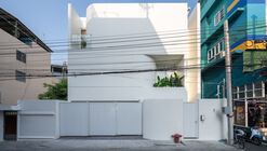 MN House / Sata Na Architect