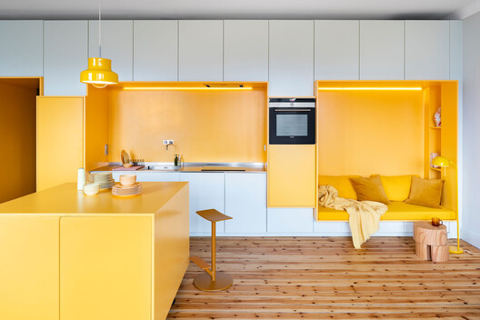 2025 Color Trends in Architecture: Embracing Earth Tones and Vibrant Hues - Image 12 of 13
