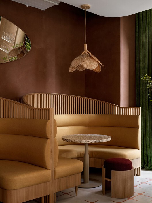 2025 Color Trends in Architecture: Embracing Earth Tones and Vibrant Hues - Image 5 of 13