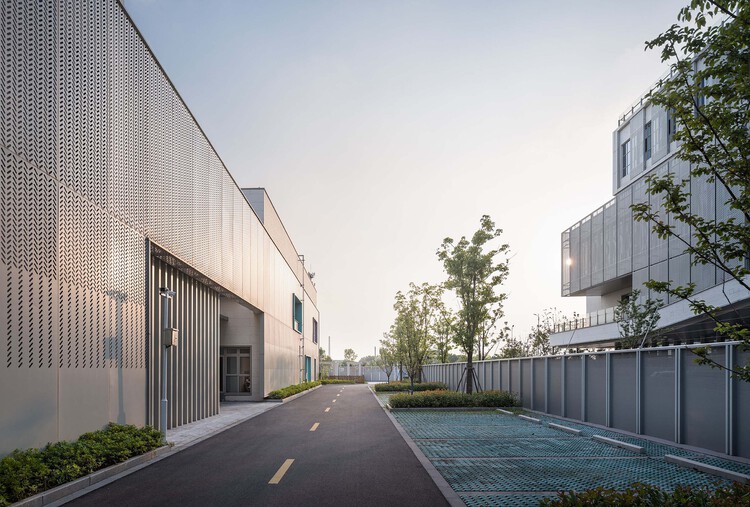 靖江滨江新城长阳邻里中心 / 南大建筑钟华颖工作室 - 9 的图像 26