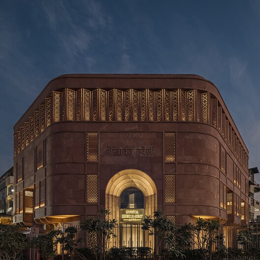 Museum of Meenakari Heritage & Flagship Store / Studio Lotus - Image 18 of 23