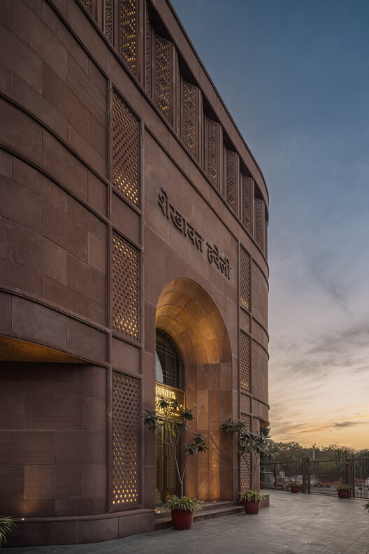 Museum of Meenakari Heritage & Flagship Store / Studio Lotus - Exterior Photography