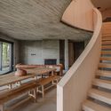 Casa PYR / Cazú Zegers - Fotografía interior, Casas, Escaleras, Fijación Vigas