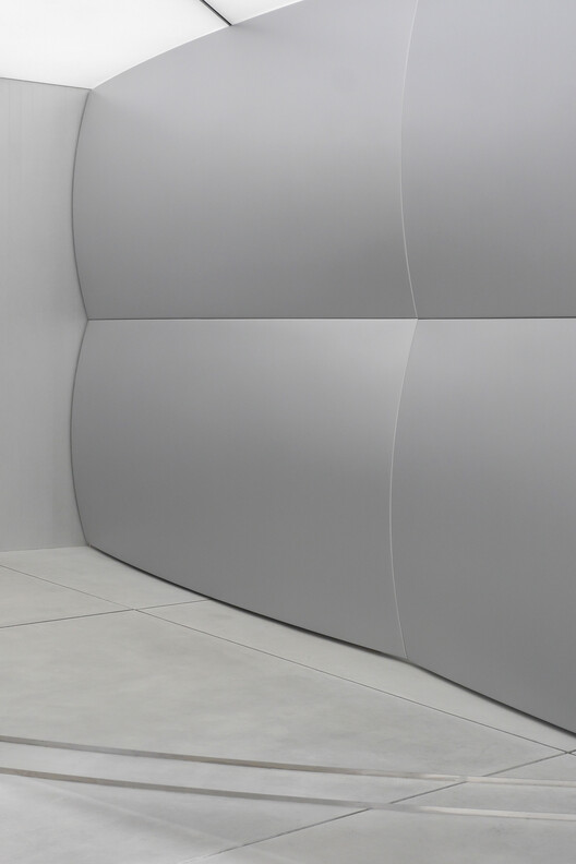 025S Harajuku Store / ATELIER KHJ - Image 8 of 16