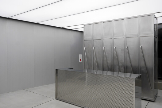 025S Harajuku Store / ATELIER KHJ - Interior Photography, Glass