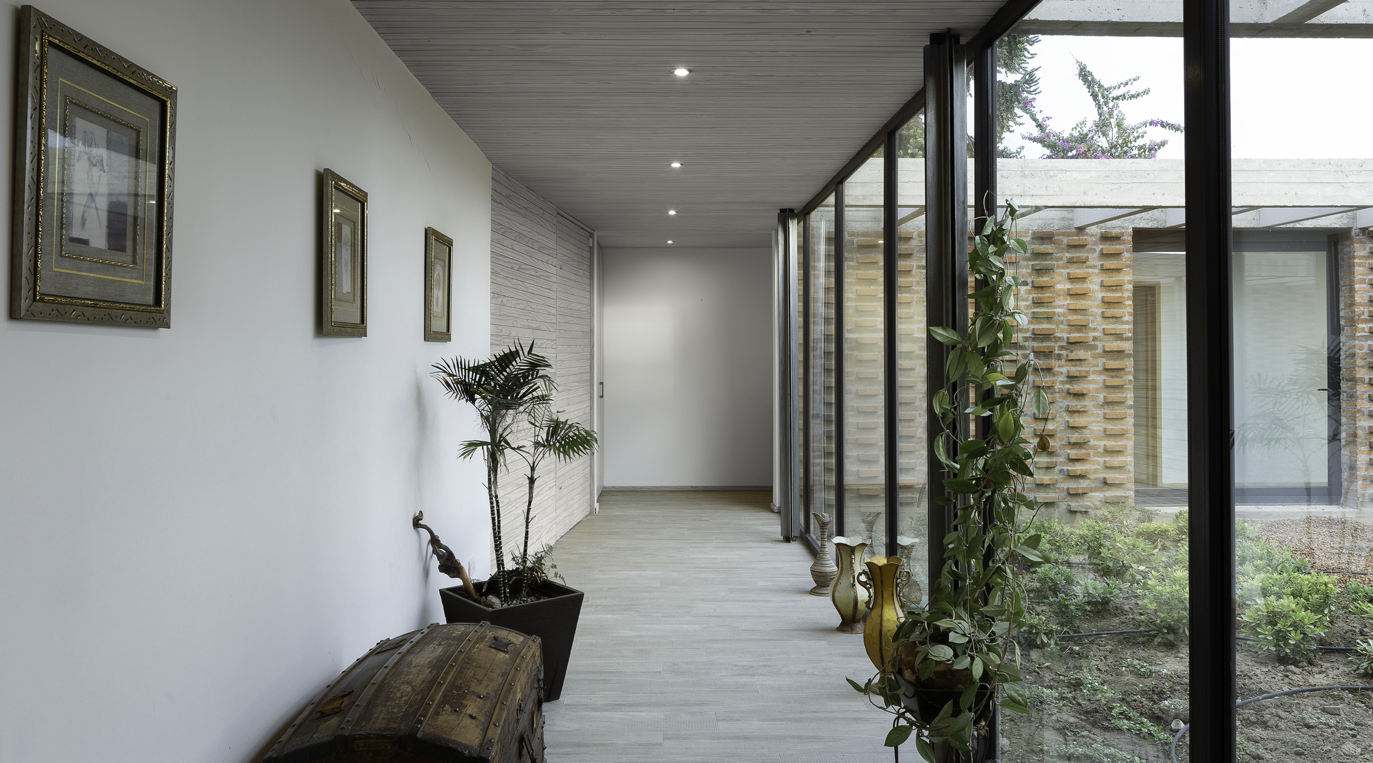 Galería de Casa 3 patios / Urzúa Soler Arquitectos - 5