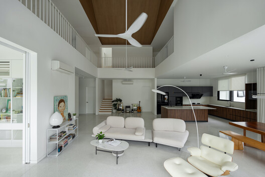 Lapatoo House / Fabian Tan Architect - Interior Photography, Lighting, Chair