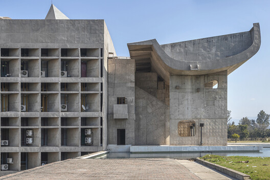 De la colonización a Le Corbusier: ¿fue el movimiento moderno en la India una imposición o una invitación? - Imagen 8 de 9